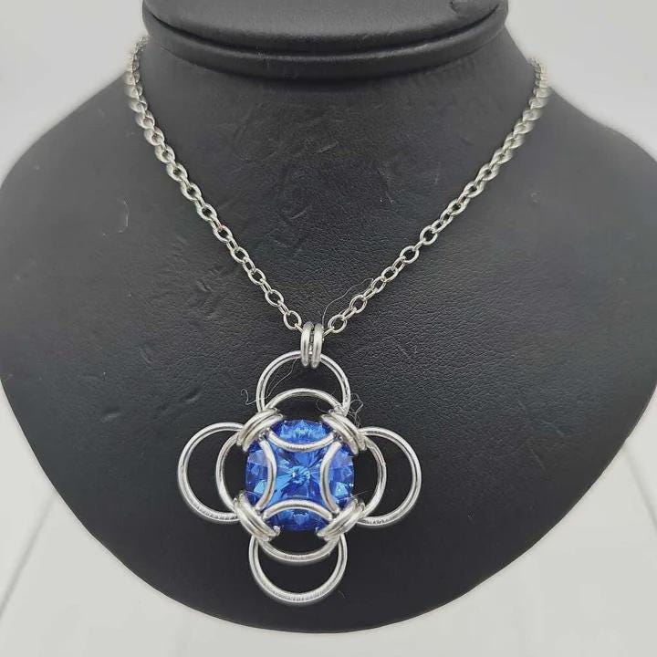 "Morning Star" Crystal Birthstone Chainmail Pendant | Sapphire Blue - September