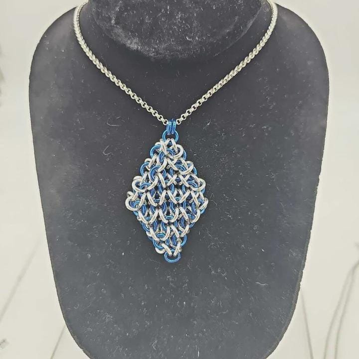 Chainmail Jelly Cube Fidget Necklace or Keychain | Handmade Sensory Pendant – Custom Colors