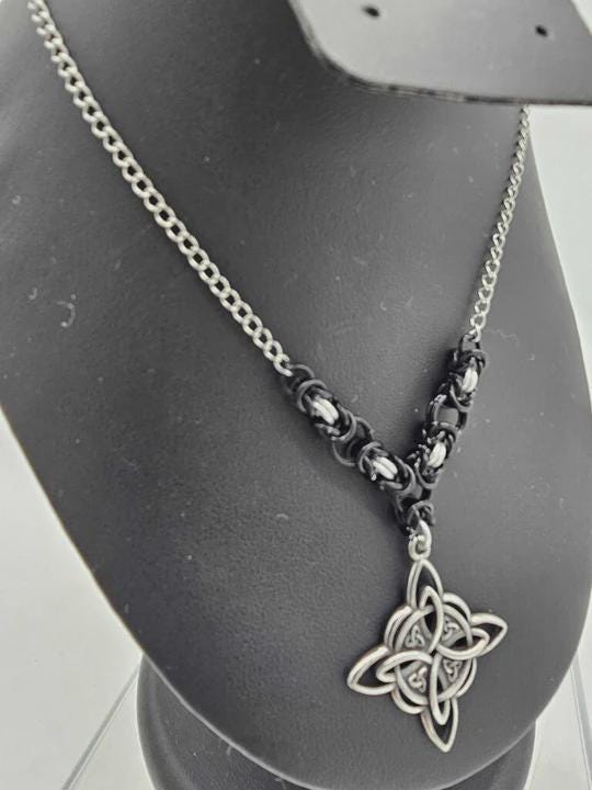 Celtic Knot Byzantine Chainmail Choker | Witchy Handmade Necklace – Custom Colors - Gray Cat Manor Designs