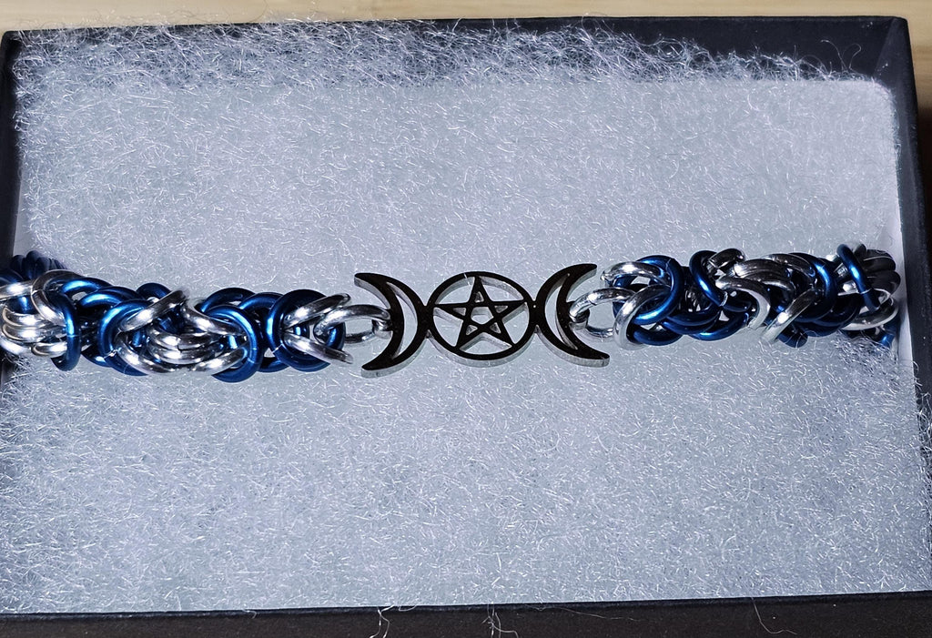 Triple Moon Goddess Chainmail Bracelet | Byzantine Weave Pagan Witchy Jewelry - Gray Cat Manor Designs